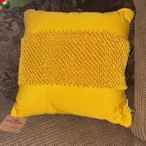 NWT Mustard Hue 18” by 18” Linen Weave with Accent Loop Pile Pillow